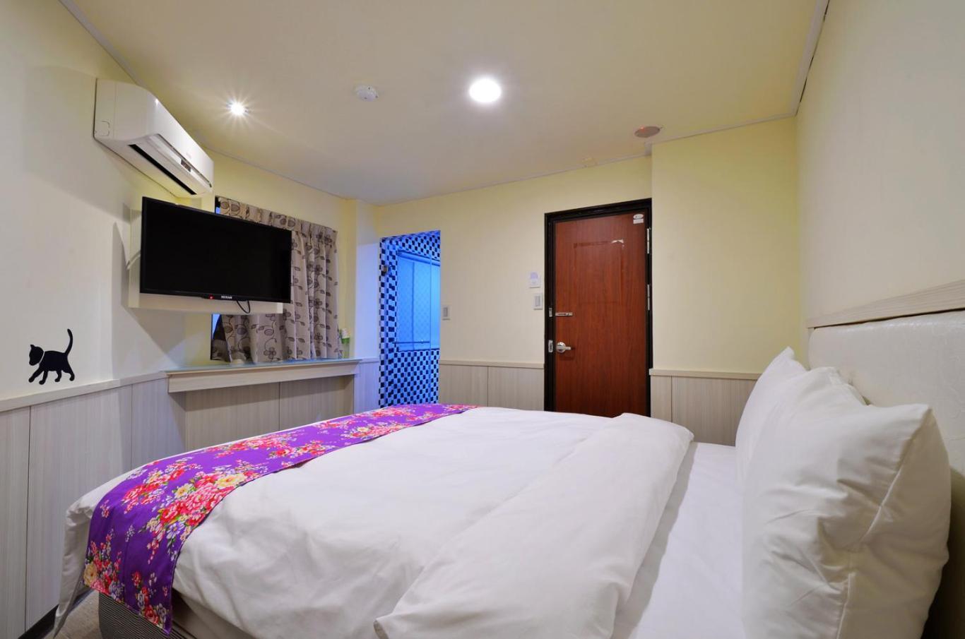 Galaxy Mini Inn Тайбэй Экстерьер фото