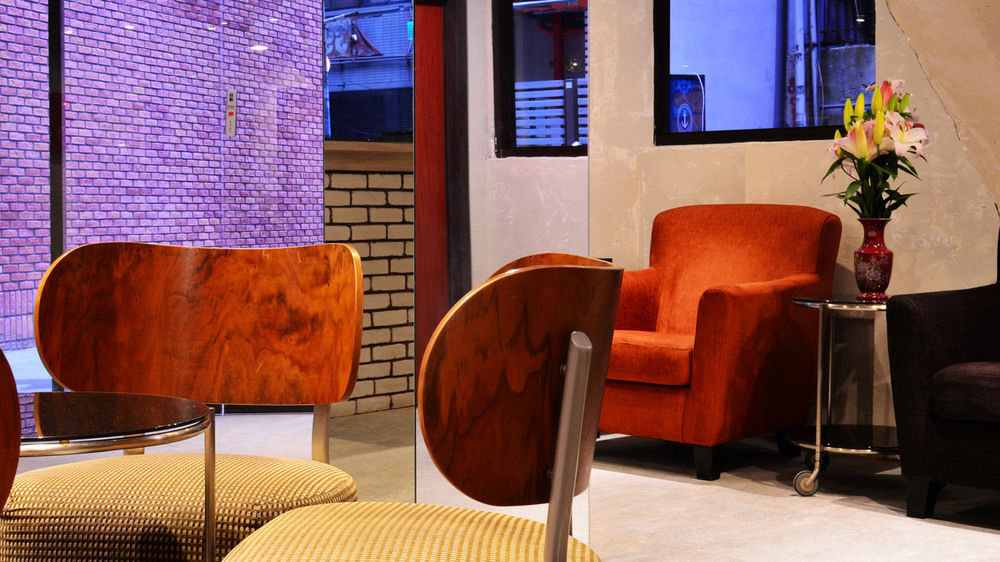 Galaxy Mini Inn Тайбэй Экстерьер фото