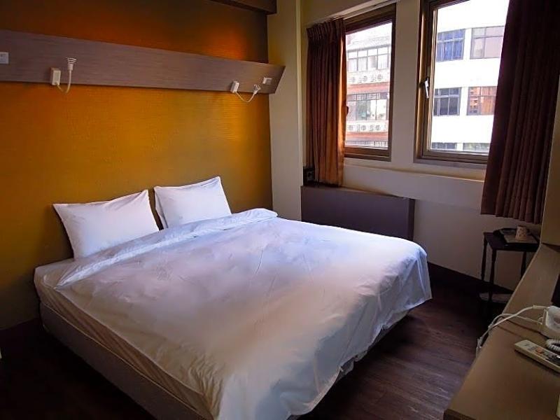 Galaxy Mini Inn Тайбэй Экстерьер фото
